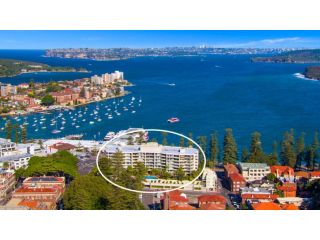 Grande Esplanade Studio Apartment, Sydney - 2