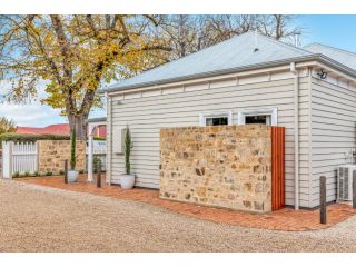 Grandview Accommodation - The Elm Tree Apartments Apartment, South Australia - 3