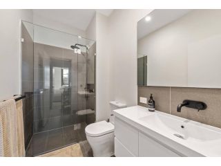 Great located unit/Private Balcony, Pool,Gym,Parking Apartment, Brisbane - 5