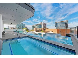 Great located unit/Private Balcony, Pool,Gym,Parking Apartment, Brisbane - 2