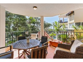 Great value apartment moments from the ocean Apartment, Sunshine Beach - 2
