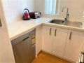 Great Value Close to Airport and Shops Free Wifi Netflix Wine Apartment, Perth - thumb 9