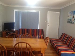 Green Meadow Apartment, Nowra - 4