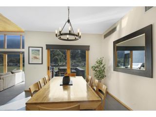 Grey Mare Chalet Guest house, Crackenback - 4