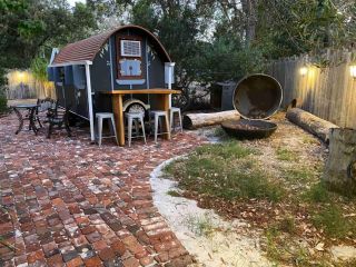 Gypsy Van Tiny House with Unique Outdoor Bathroom, WIFI & Firepit Campsite, Western Australia - 2