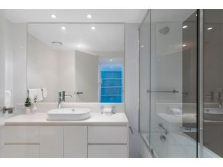 H-Residences - GCLR Apartment, Gold Coast - 5