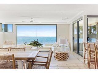 Hamptons by the Sea - Luxury on the Waters Edge Guest house, Salamander Bay - 1