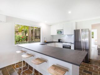 Hanalei - Pet Friendly - Directly Opposite Waterfront Guest house, Myola - 5