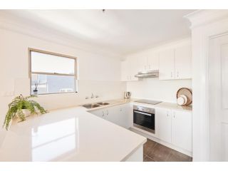 Harbour view huge 2 bedroom entire residence. Apartment, Sydney - 4