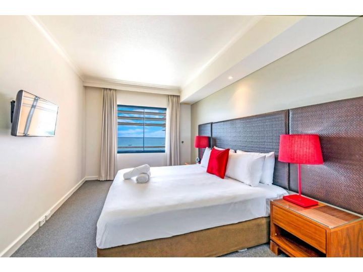 Harbourfront Ease in Two Adjacent Seaview Suites Apartment, Darwin - imaginea 10