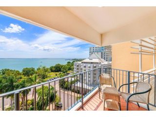 Harbourfront Living with Views to Write Home About Apartment, Darwin - 2