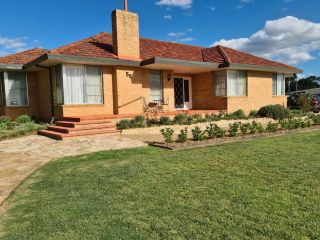 Harden Golfers Rest Accommodation Guest house, New South Wales - 1