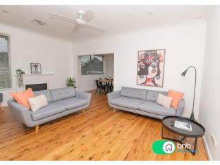 Haven on Hill, Beautifully renovated, Close to CBD Guest house, Orange - 2