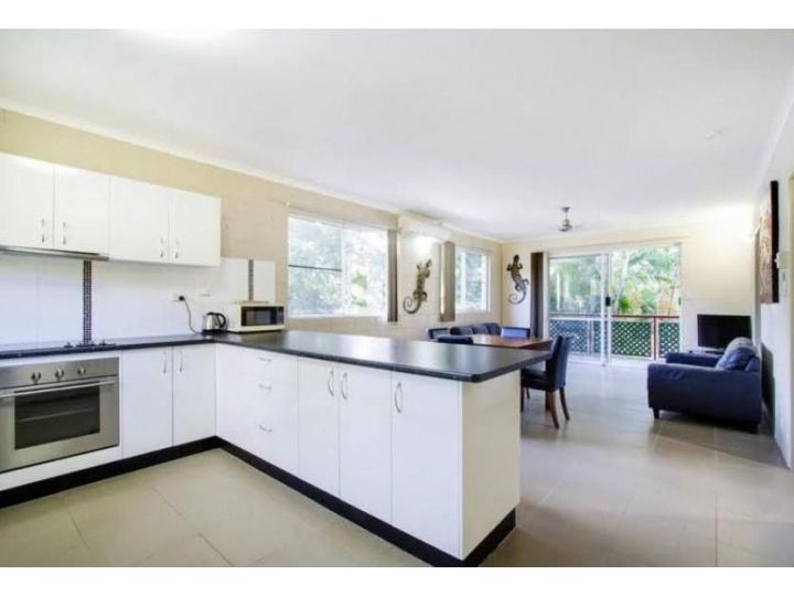 Hazelwood Tropical Apartment Unit Apartment, Cannonvale - imaginea 2