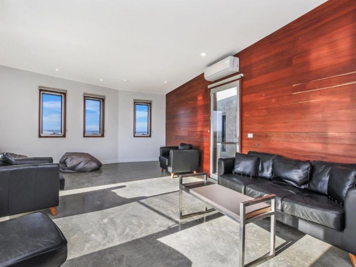 HEARN'S BEACHSIDE VILLA 9 Villa, Port Fairy - imaginea 7