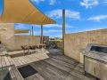 HEARN'S BEACHSIDE VILLA 9 Villa, Port Fairy - thumb 1