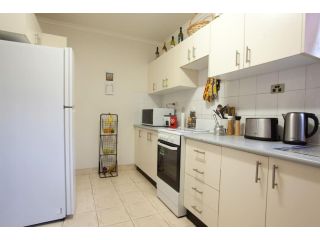 HELE22S - Westmead Convenience 2 Bedroom with Parking Apartment, Sydney - 1