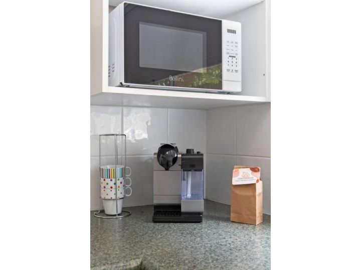 HEN001 Coastal Beach Retreat Cosy 2BR Apartment Apartment, Henley Beach South - imaginea 19