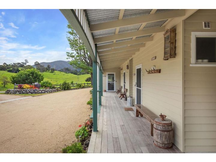 Henkley Cottage 1 - Isaiah Guest house, Central Tilba - imaginea 18
