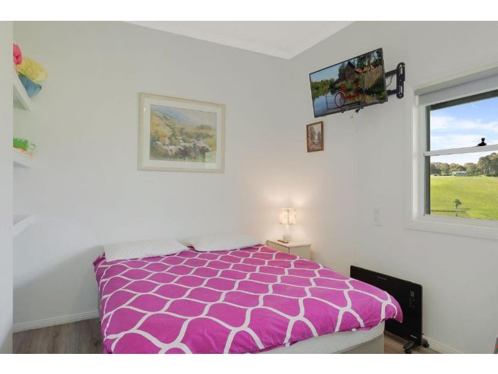 Henkley Cottage 2 - Jeremiah Guest house, Central Tilba - imaginea 9