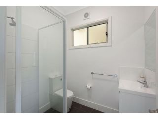 Henkley Cottage 2 - Jeremiah Guest house, Central Tilba - 5