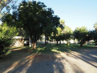 Heritage Caravan Park Campsite, Alice Springs - 2