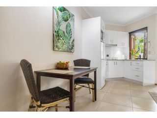 Hibiscus Resort 10 ~ Fabulous location Apartment, Port Douglas - 5