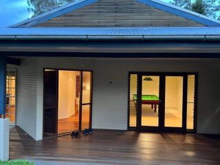 Hidden Charm Retreat in the Heart of Brookfield Guest house, Queensland - 2