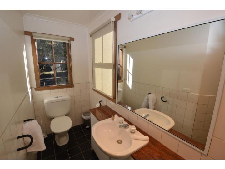High Plains Apartment, Australia - imaginea 11
