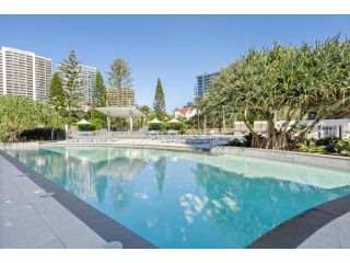 Highsky Resort Unit with Pool & Gym Apartment, Gold Coast - 4