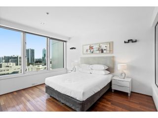 Highsky Resort Unit with Pool & Gym Apartment, Gold Coast - 3