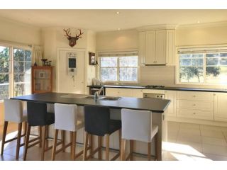 HILLTOP LANE - Executive Country Escape! Guest house, Victoria - 3