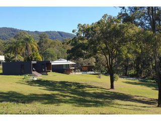 Hinze Dam Cabin Guest house, Queensland - 1