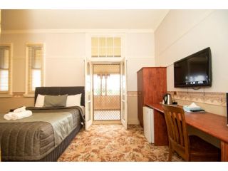 Hydro Hotel Hotel, Leeton - 5