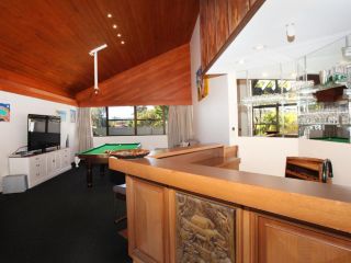 Yulunga 20 - Four Bedroom Canal Home with Pool Guest house, Mooloolaba - 5