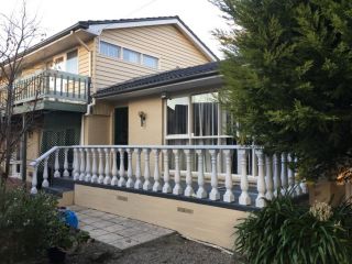 A1 Holiday home close to train station Guest house, Mitcham - 2