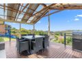 HOLIDAY HOME WITH OCEAN VIEWS / WAMBERAL Guest house, Wamberal - thumb 4