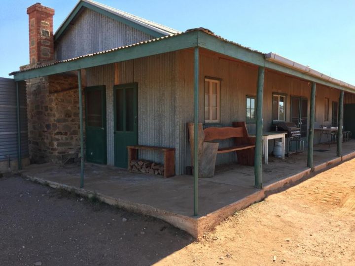 Holowiliena Station & The Outback Blacksmith Farm stay, Flinders Ranges - imaginea 4