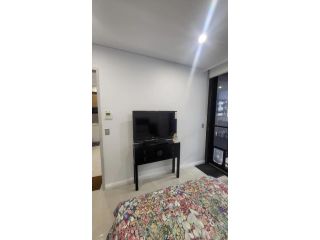 Homely 1 Bedroom Apartment in Eastgardens Apartment, Sydney - 3