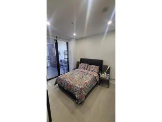 Homely 1 Bedroom Apartment in Eastgardens Apartment, Sydney - 5