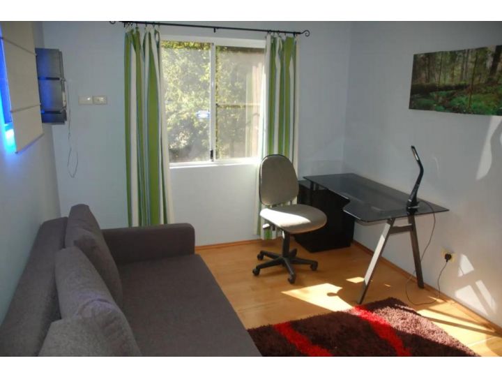 Homely 2 Bedroom Apartment in Maylands Apartment, Perth - imaginea 6