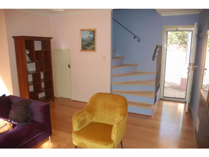 Homely 2 Bedroom Apartment in Maylands Apartment, Perth - imaginea 1