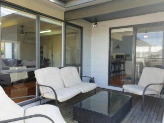 Homely Getaways in Surf Beach - Pet Friendly Guest house, Surf Beach - 1