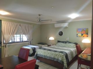 Homestay at Julie's Guest house, Cairns - 2