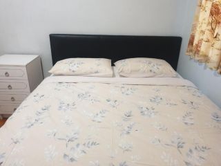 Homestay near Dandenong Plaza Guest house, Dandenong - 1