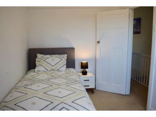 Cosy 3 Bedroom Apartment In Trendy Haberfield Apartment, Sydney - 4