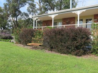 Honeyeater Cottage Bed and breakfast, Victoria - 5