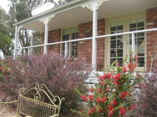 Honeyeater Cottage Bed and breakfast, Victoria - 4