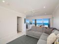 Wake up to Ocean Views in Sunlit Apartment Guest house, Wamberal - thumb 1