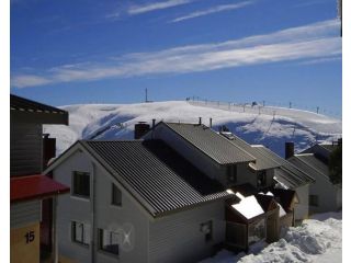 Hotham 3 Bedroom Apt - 24 Lawlers Apartment, Mount Hotham - 1